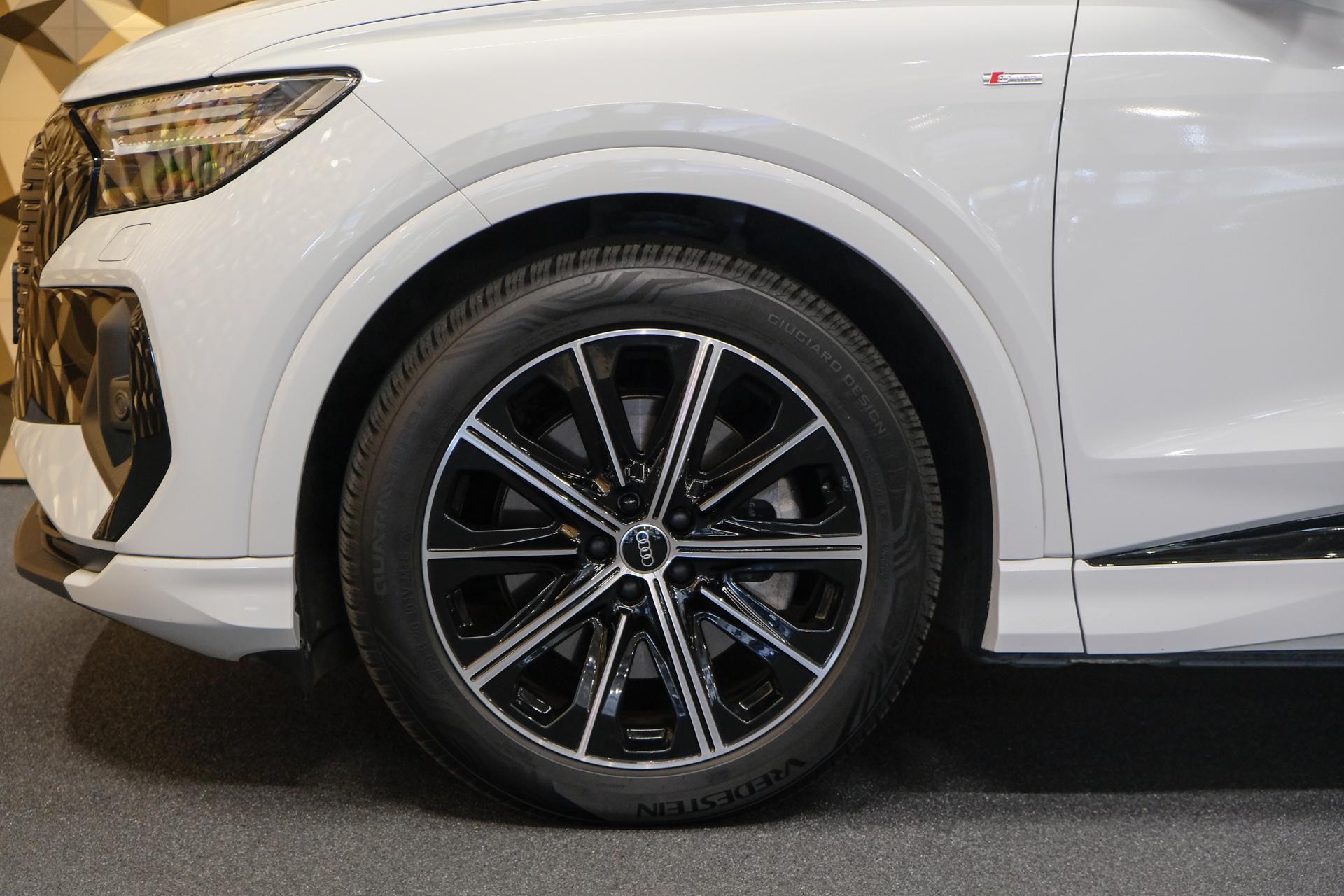 Audi Q4 e-tron 40 204pk Competition S-line 77 kWh 40424370-49.jpg | SVautos