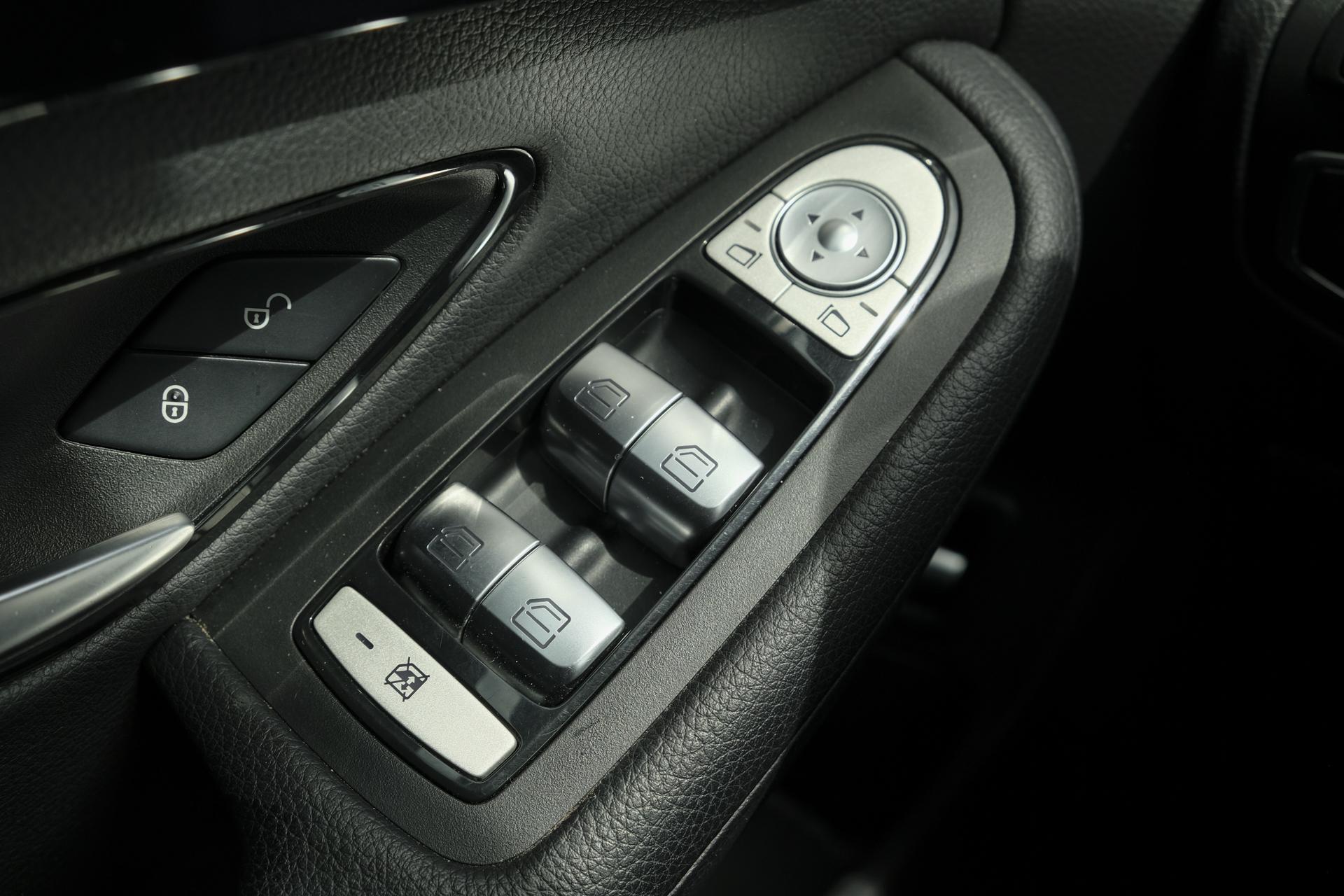 Mercedes-Benz C-Klasse Estate C200 184pk Automaat Ambition 46877637-25.jpg | SVautos