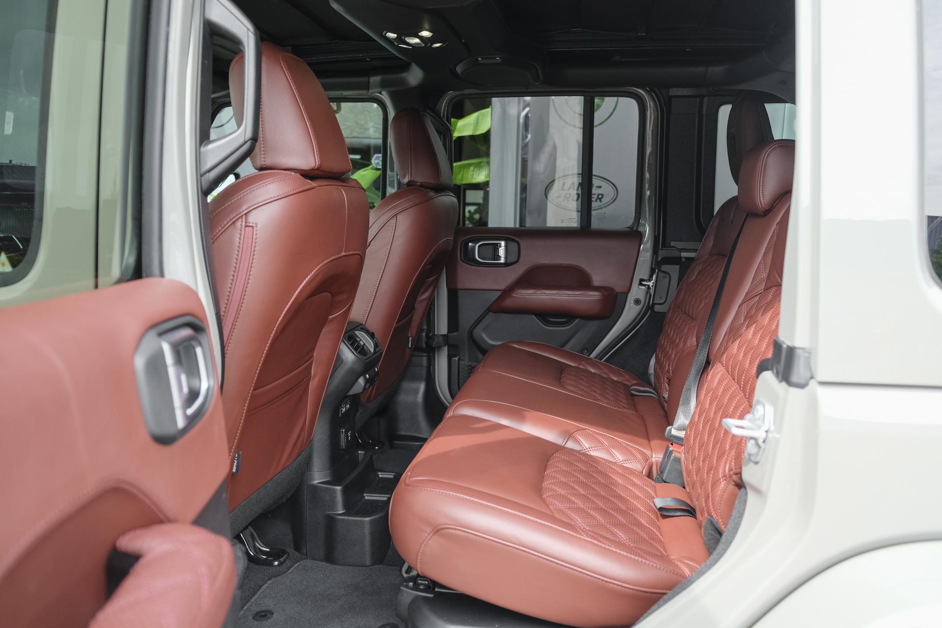 Jeep Wrangler BRUTE Richmond 380pk 4xe Hybrid 47246494-10.jpg | SVautos