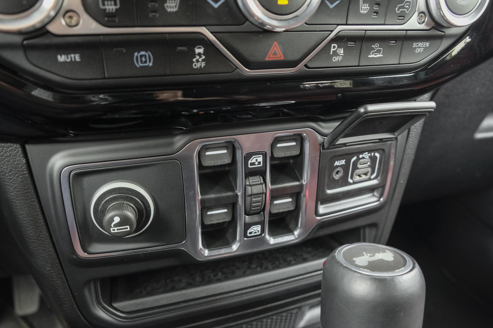 Jeep Wrangler BRUTE Richmond 380pk 4xe Hybrid 47246494-45.jpg | SVautos