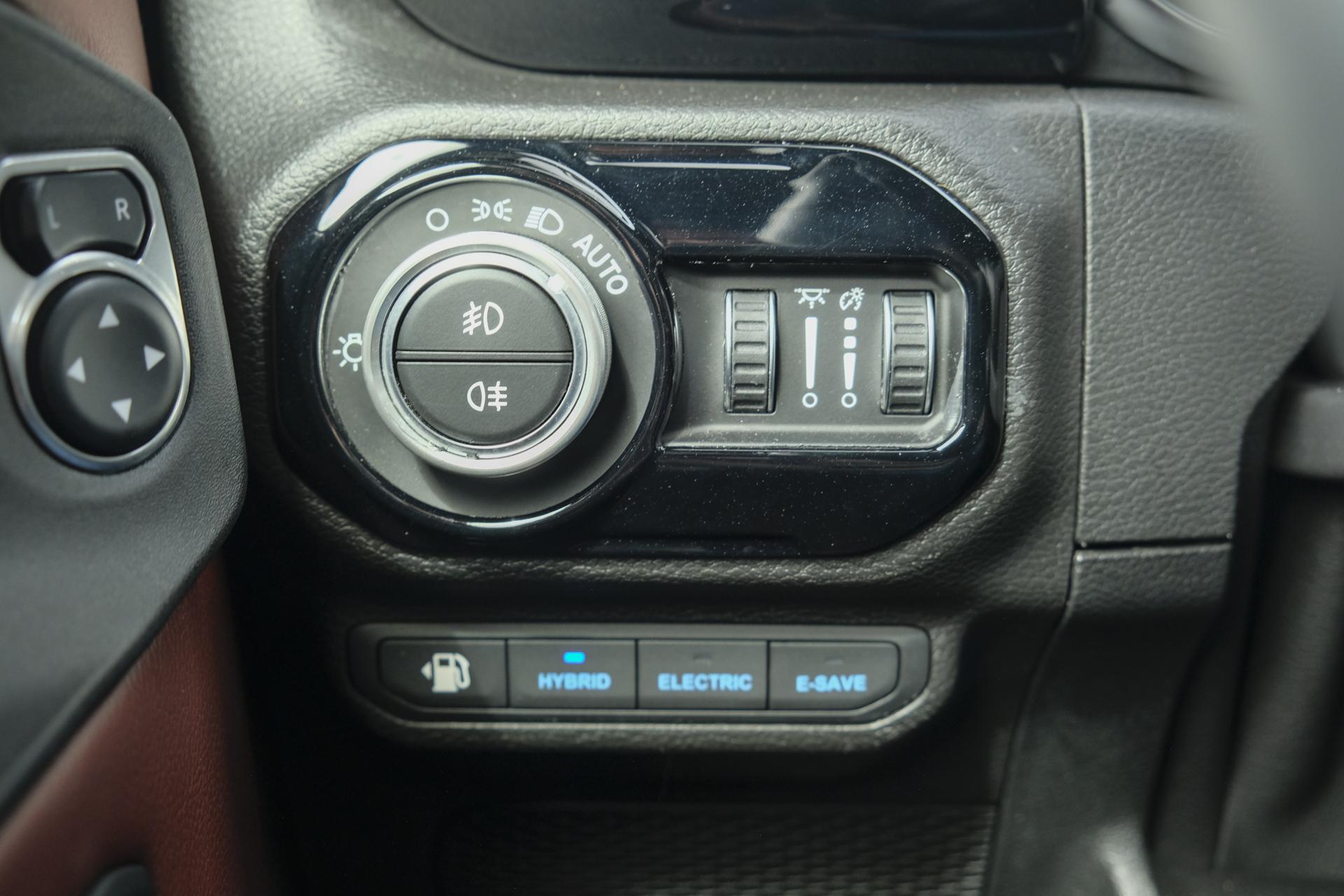 Jeep Wrangler BRUTE Richmond 380pk 4xe Hybrid 47246494-49.jpg | SVautos