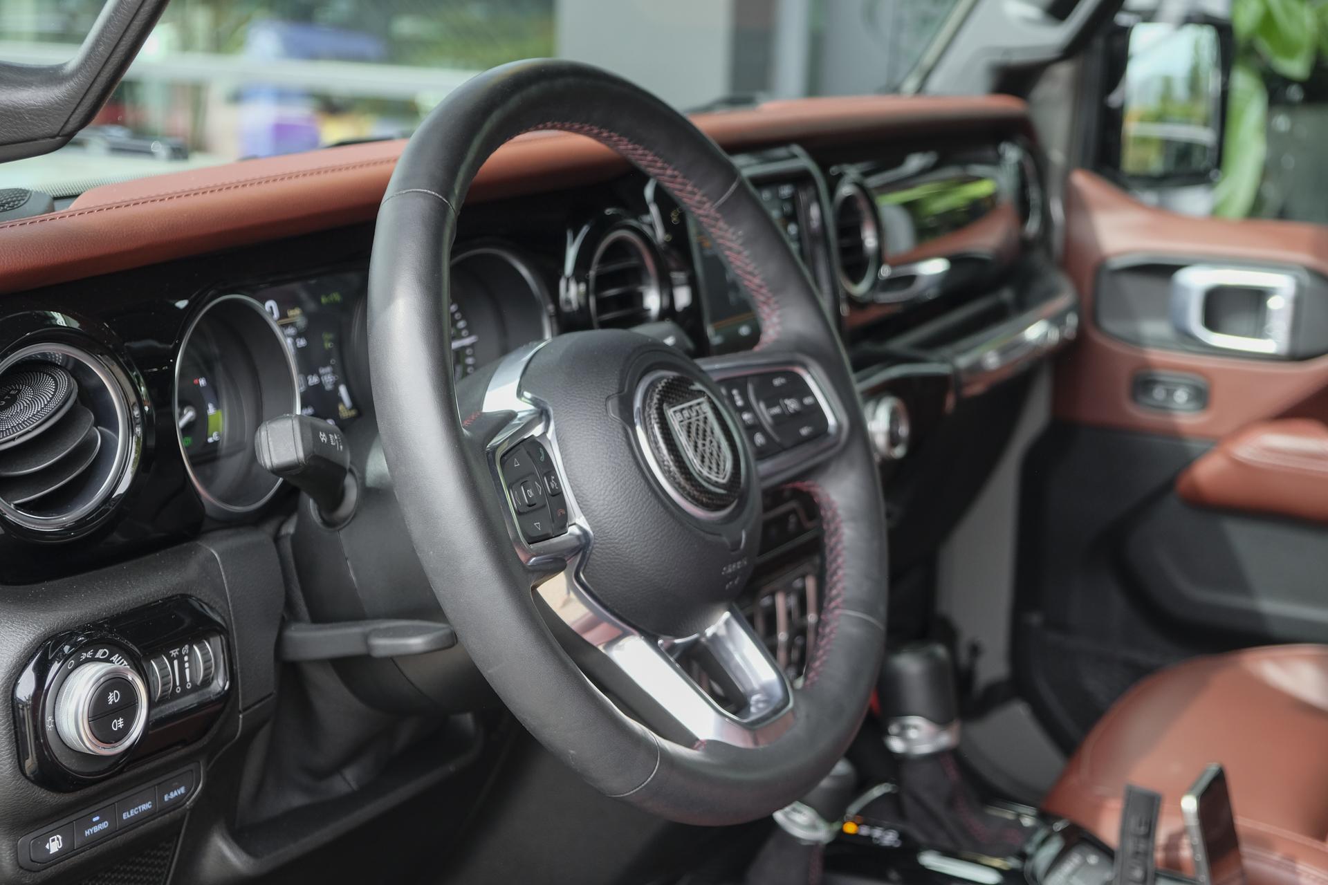 Jeep Wrangler BRUTE Richmond 380pk 4xe Hybrid 47246494-7.jpg | SVautos