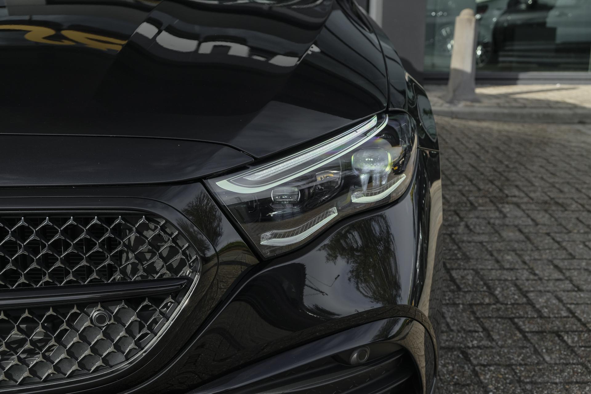 Mercedes-Benz E-Klasse E300e AMG 313pk Hybrid 47538944-28.jpg | SVautos