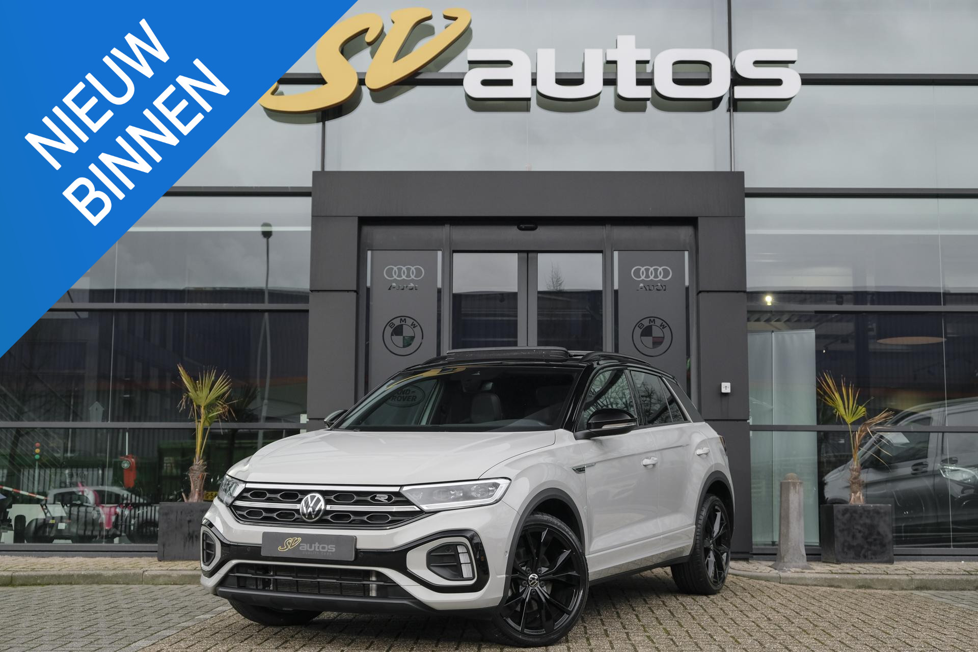 Volkswagen T-Roc 1.5 TSI 150pk DSG 3x R-Line 47541664-0.jpg | SVautos