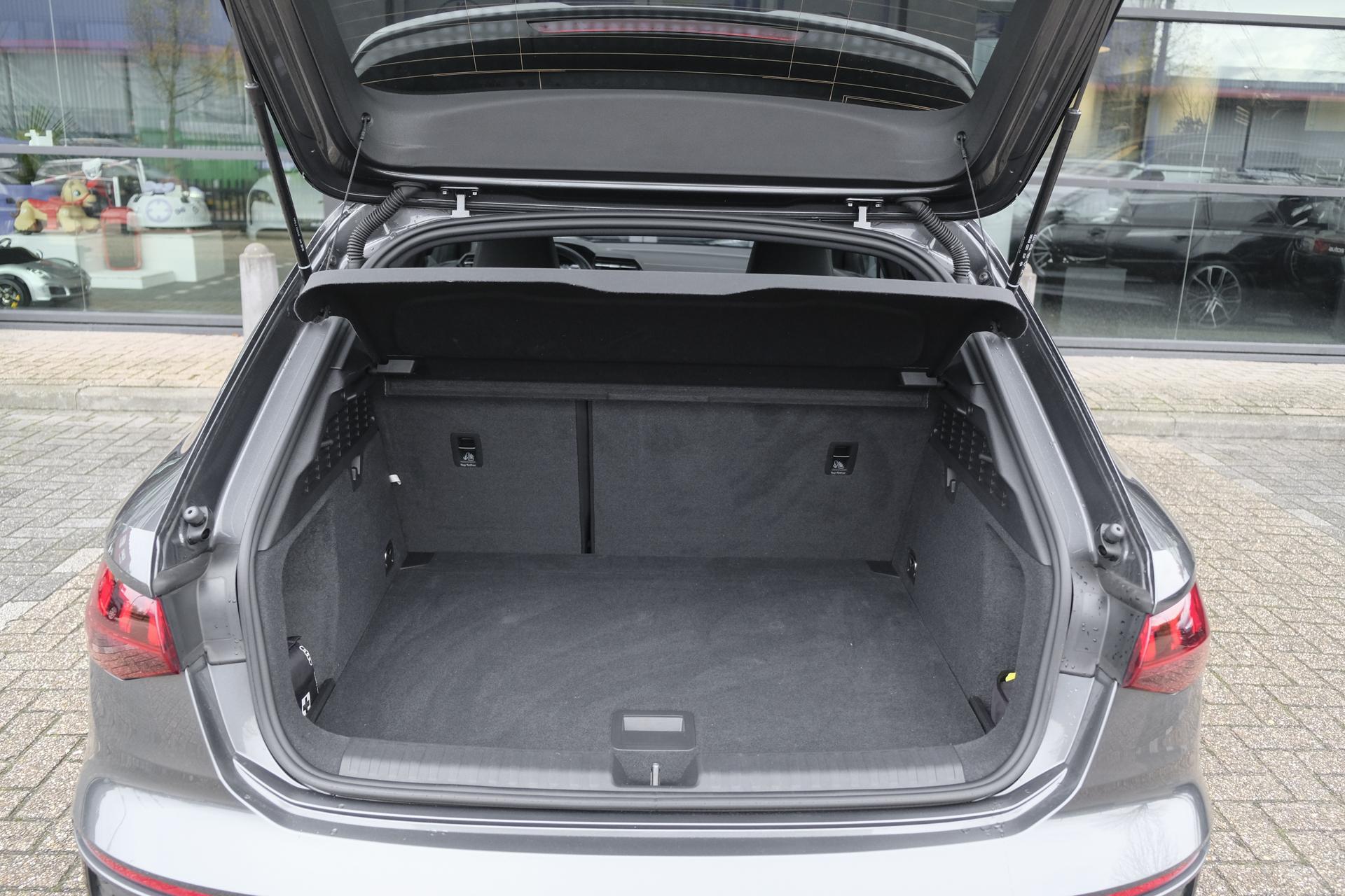 Audi A3 Sportback 30 TFSI 110pk S-line 48749184-30.jpg | SVautos