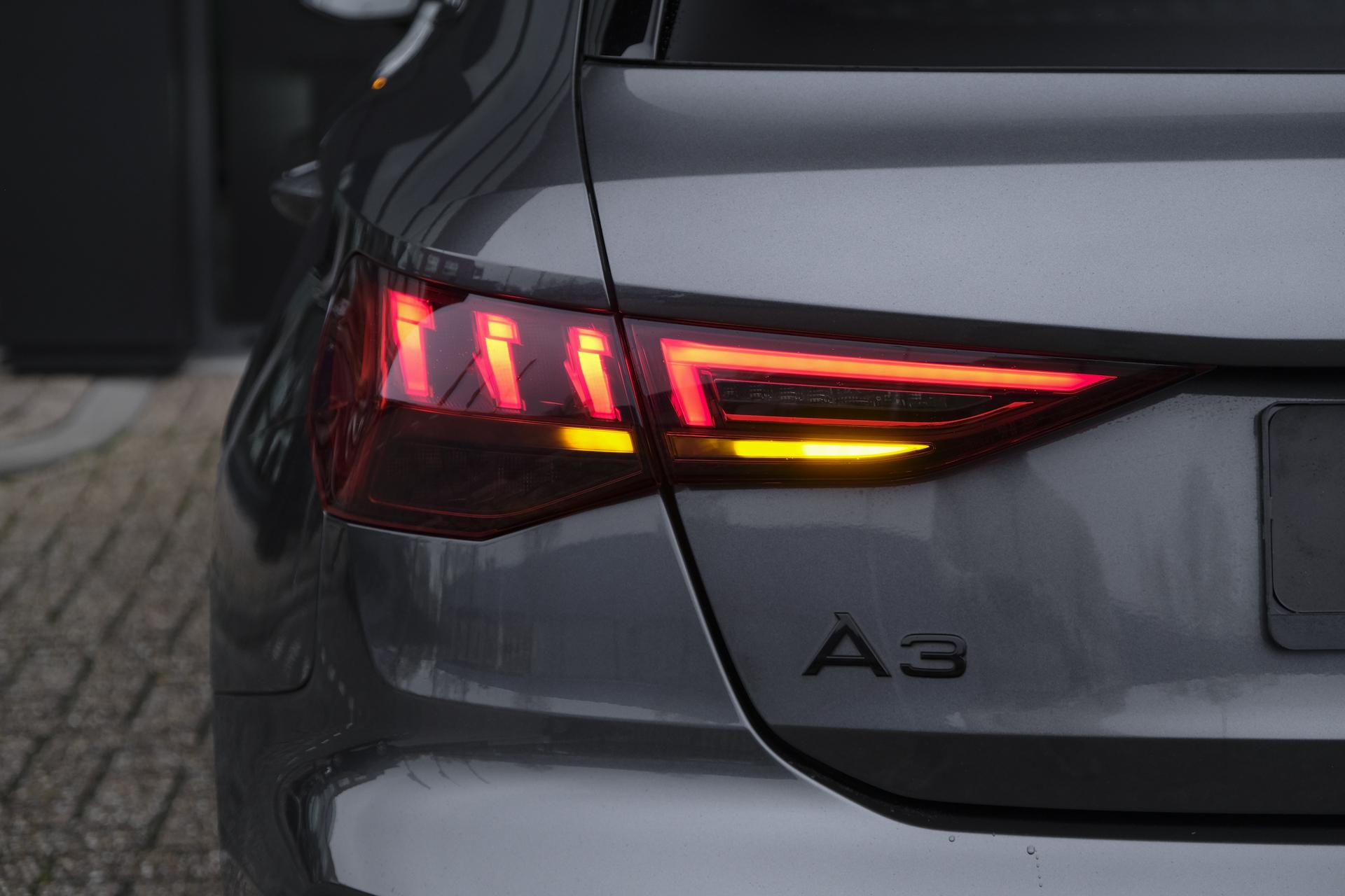 Audi A3 Sportback 30 TFSI 110pk S-line 48749184-31.jpg | SVautos