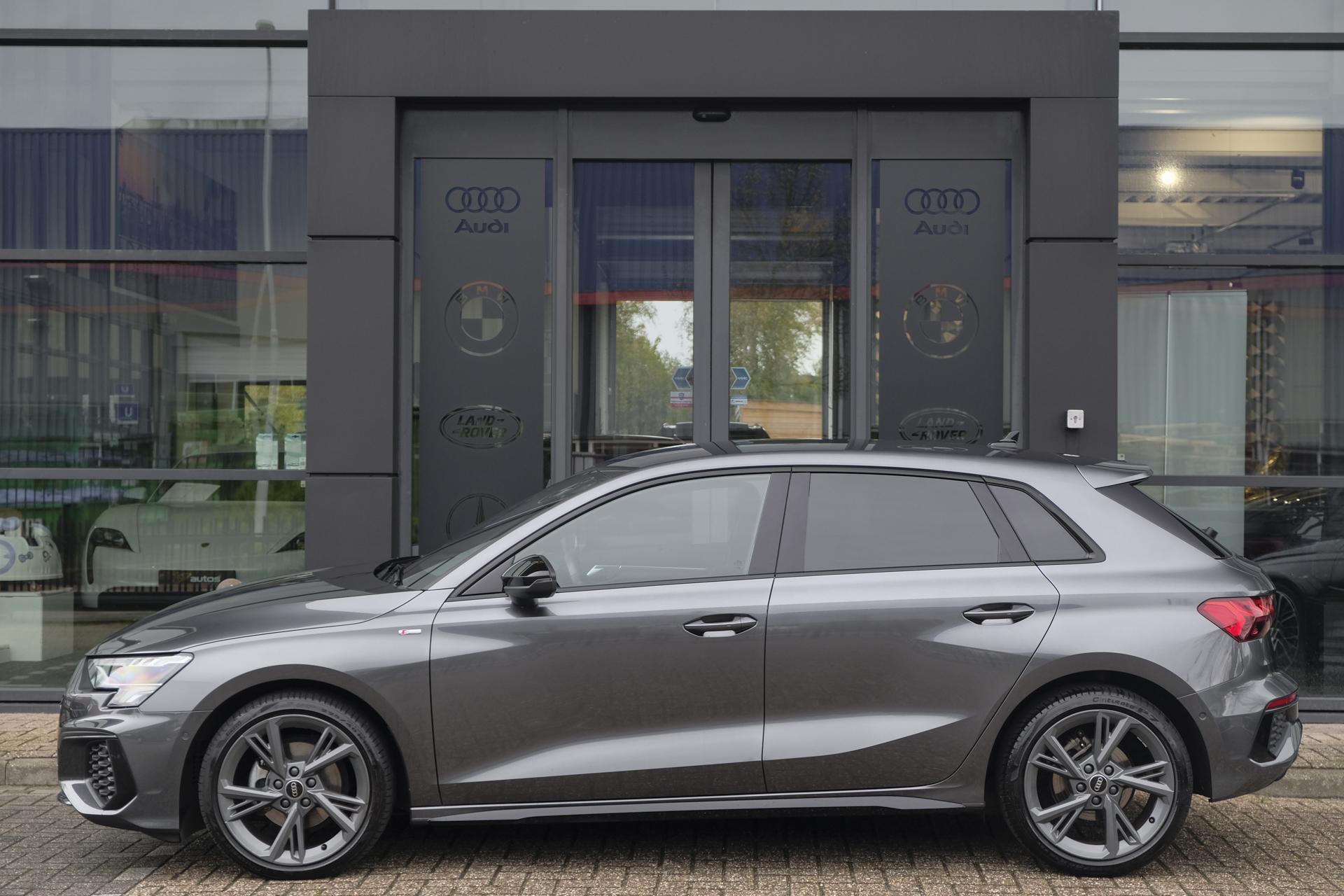 Audi A3 Sportback 30 TFSI 110pk S-line 48749184-4.jpg | SVautos